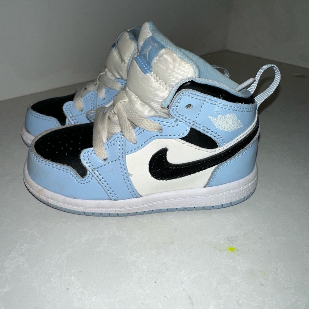 AIR JORDAN 1 MID ICE BLUE Infant